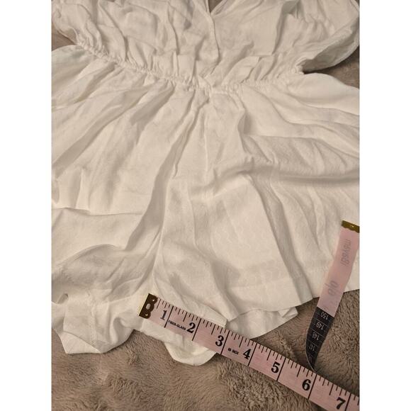 Hyfve White Romper Ruched Shoulders Tassel Ties Pockets Lined V-Neck Boho Chic M - Picture 9 of 13